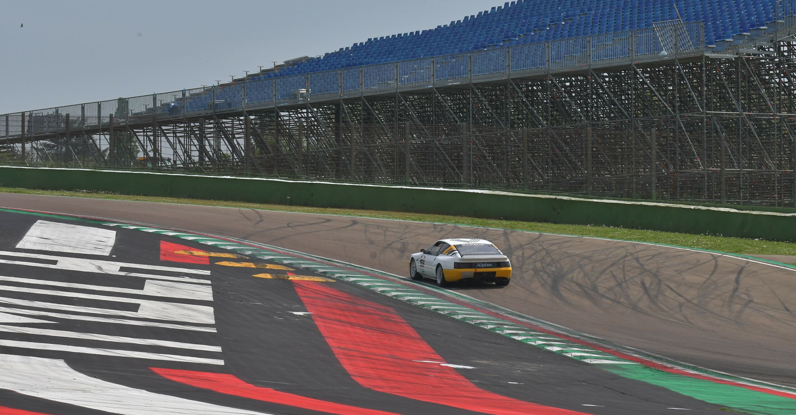 R. Messa in Pista con la sua R. Alpine