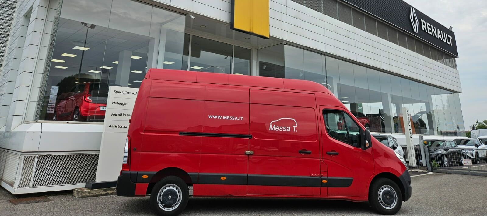 Furgone Messa T in missione umanitaria diretta in Ucraina